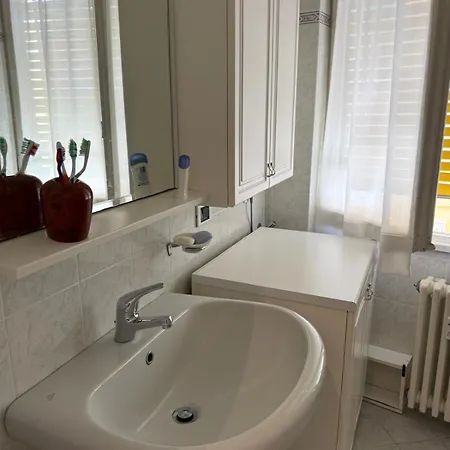 Apartamento Welcome Riviera Levante 51 E Un Accogliente Nel Centro Di A 100 M Dal Mare E 250 M Dall'iconico Castello Sul Mare La Posizione Ideale Consente Di Raggiungere Comodamente A Piedi Spiagge Ristoranti Negozi E La Stazione Rapallo