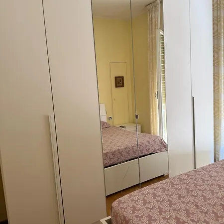 Apartamento Welcome Riviera Levante 51 E Un Accogliente Nel Centro Di A 100 M Dal Mare E 250 M Dall'iconico Castello Sul Mare La Posizione Ideale Consente Di Raggiungere Comodamente A Piedi Spiagge Ristoranti Negozi E La Stazione