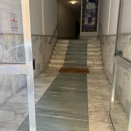 Apartamento Welcome Riviera Levante 51 E Un Accogliente Nel Centro Di A 100 M Dal Mare E 250 M Dall'iconico Castello Sul Mare La Posizione Ideale Consente Di Raggiungere Comodamente A Piedi Spiagge Ristoranti Negozi E La Stazione Rapallo
