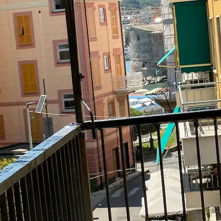 Welcome Riviera Levante 51 E Un Accogliente Nel Centro Di A 100 M Dal Mare E 250 M Dall'iconico Castello Sul Mare La Posizione Ideale Consente Di Raggiungere Comodamente A Piedi Spiagge Ristoranti Negozi E La Stazione Apartamento